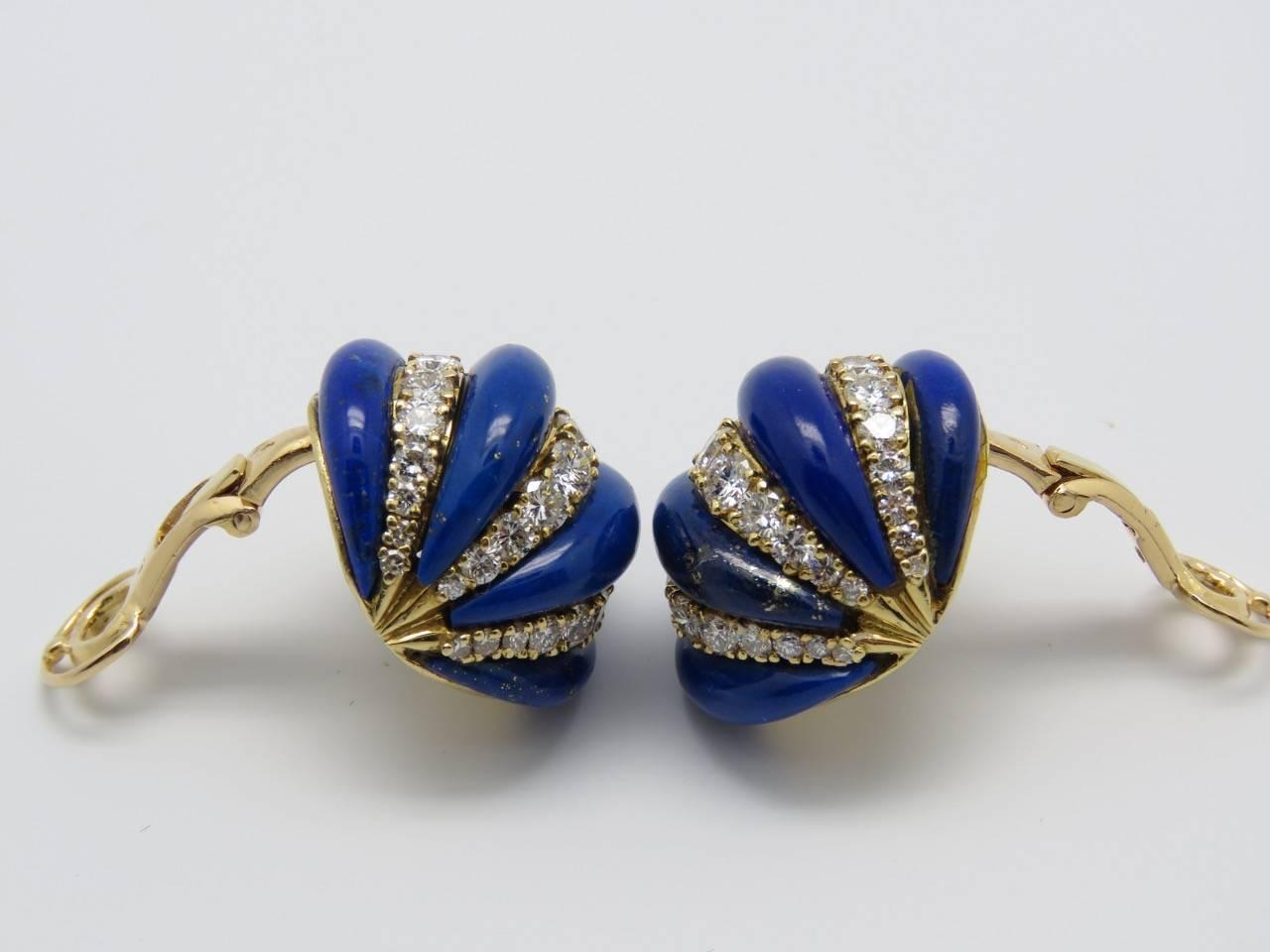 1970s Boucheron Paris Lapis Lazuli Diamond Yellow Gold Ear Clips. For Sale 1