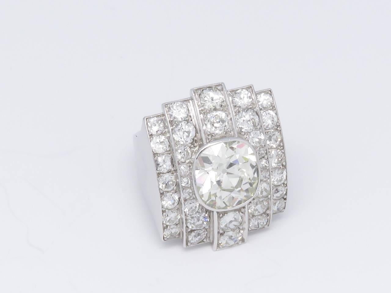 Art Deco 5.00 Carat Diamond Platinum Engagement Ring In Excellent Condition In Beziers, FR