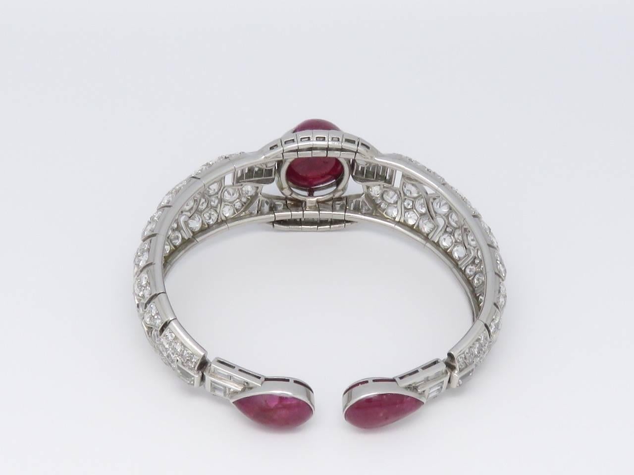 French Art Deco L.F.G Certified Natural Burmese Ruby Diamond Platinum Bracelet In Good Condition In Beziers, FR