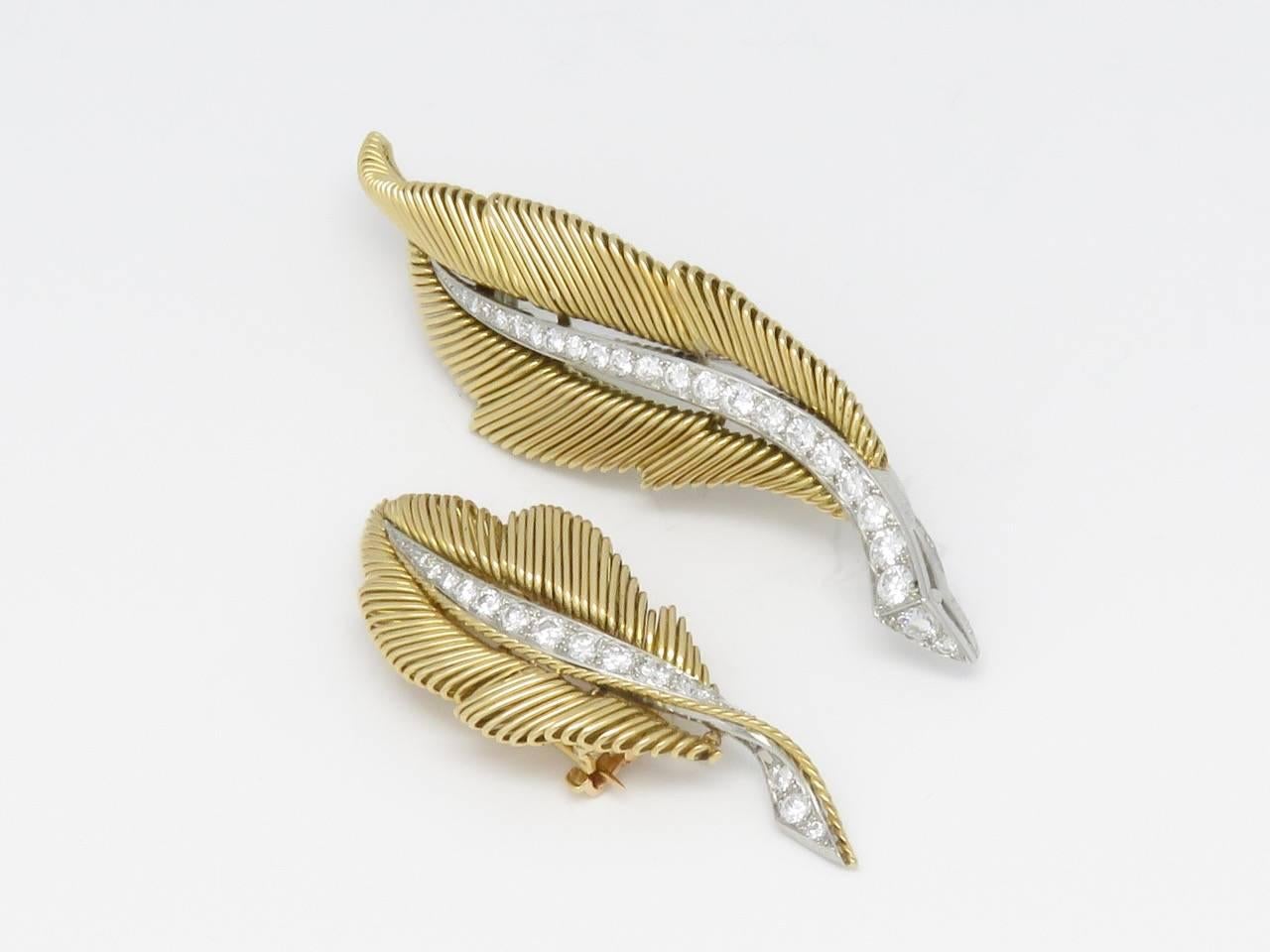 Van Cleef & Arpels Diamond Gold and Platinum Brooches In Good Condition For Sale In Beziers, FR