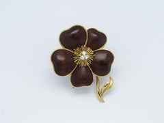 Van Cleef & Arpels Wood Diamond Gold Brooch