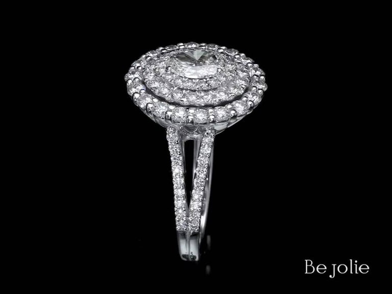 2.14 Carat Oval Cut Diamond Engagement Halo Ring GIA Certified G / VVS1 For Sale at 1stdibs