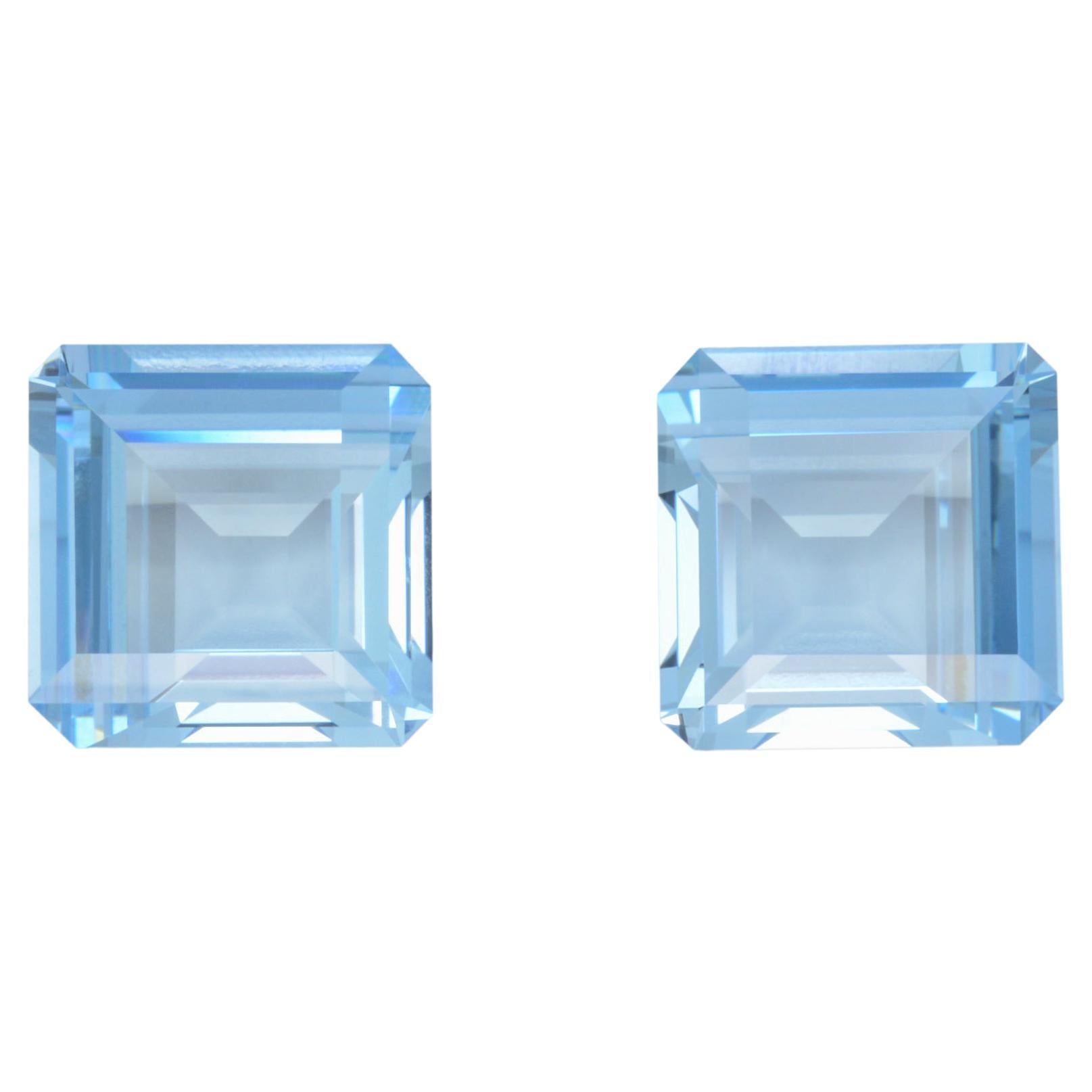 Modern Aquamarine Earrings Gemstone Pair 17.68 Carats Kite Shape Loose Gems For Sale