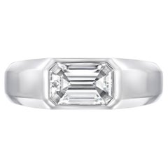 Bague en platine avec diamant taille émeraude - Design/One, personnalisable avec n'importe quelle pierre précieuse