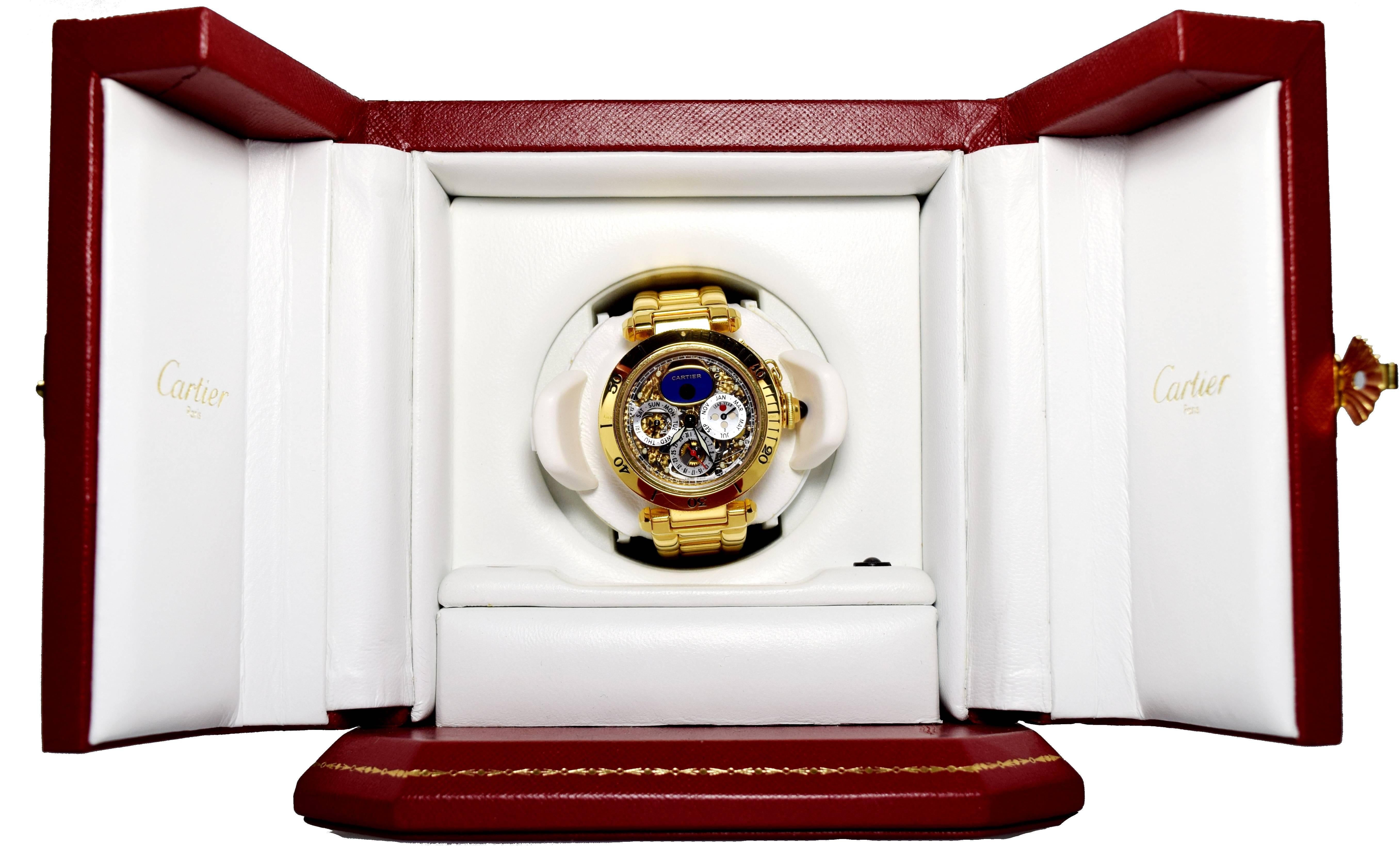 Montre automatique Tourbillon squeletté Pasha de Cartier en or jaune 1