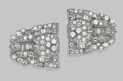 1930s French Art Deco Double Clip Diamonds and Baguettes Platinum Brooch