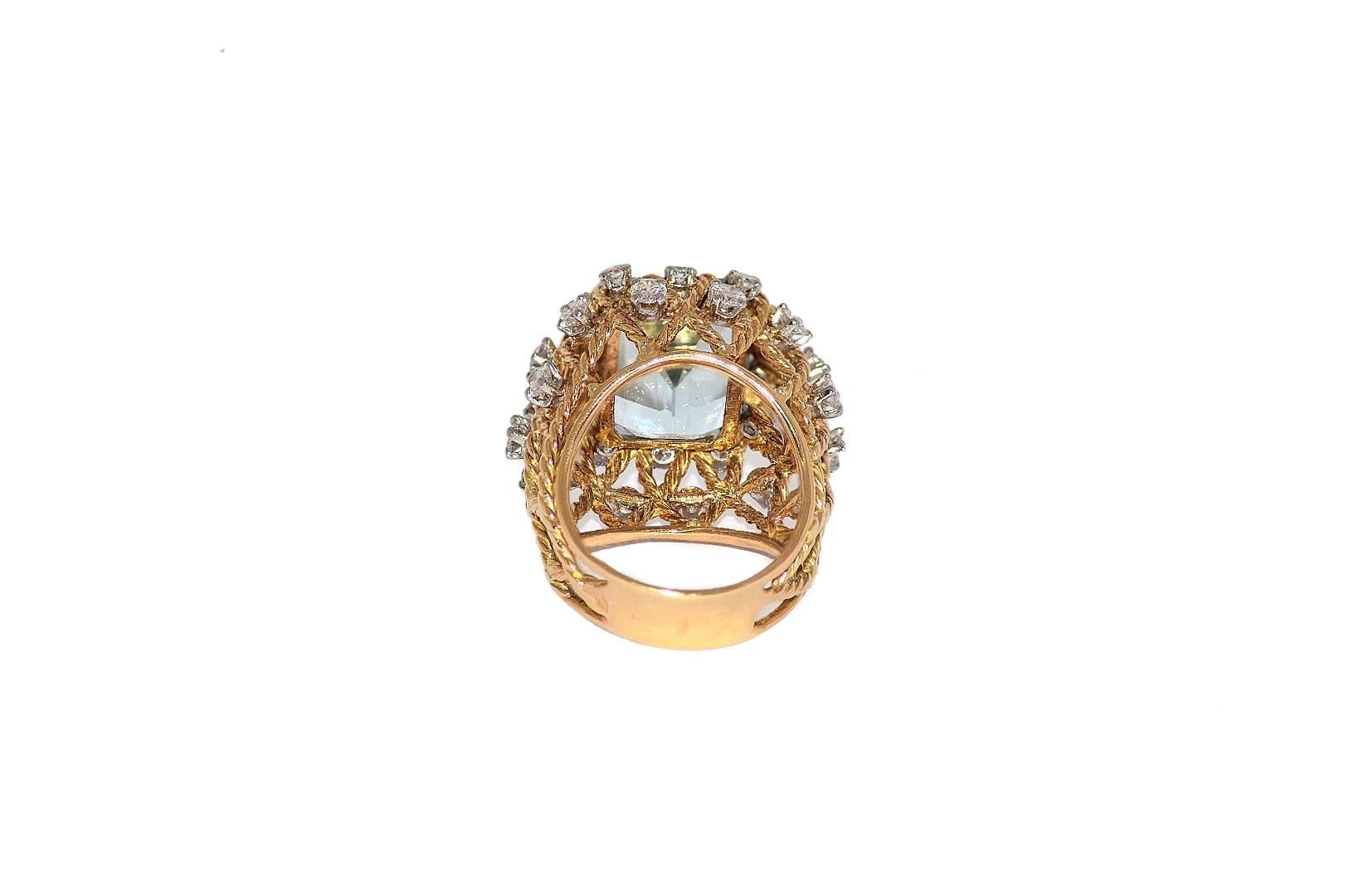 Retro 1950s French Natural Aquamarine Diamond Gold  Cluster Ring For Sale