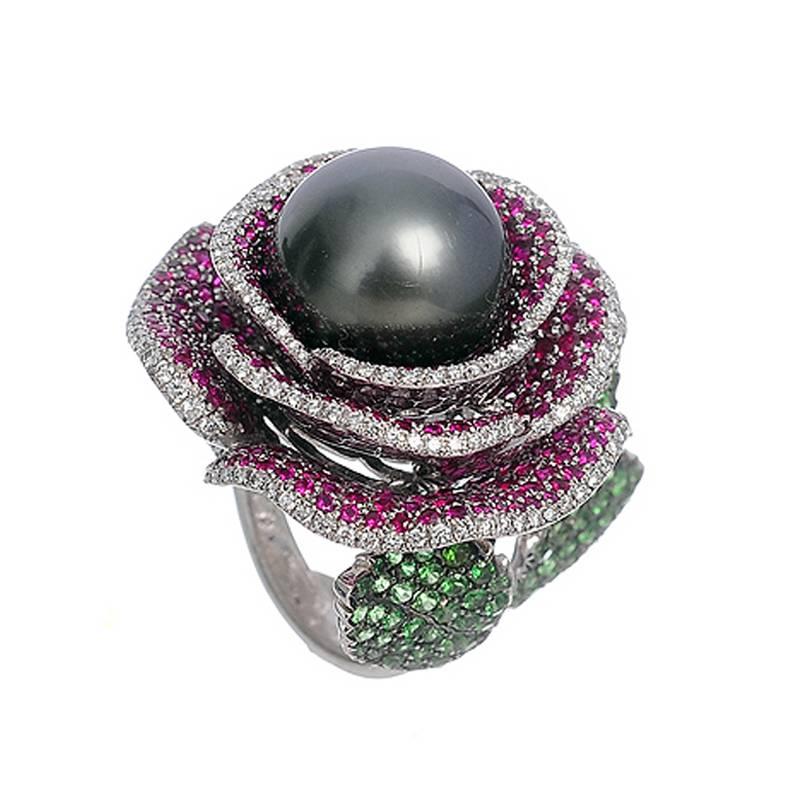 Wondering about the location of the largest private rose garden in the world? It is in Cavriglia, Italy
Pick the one you always wished for and it will be with you forever.

16 mm black Tahitian pearl, rubies, tsavorites, diamonds and white gold
This