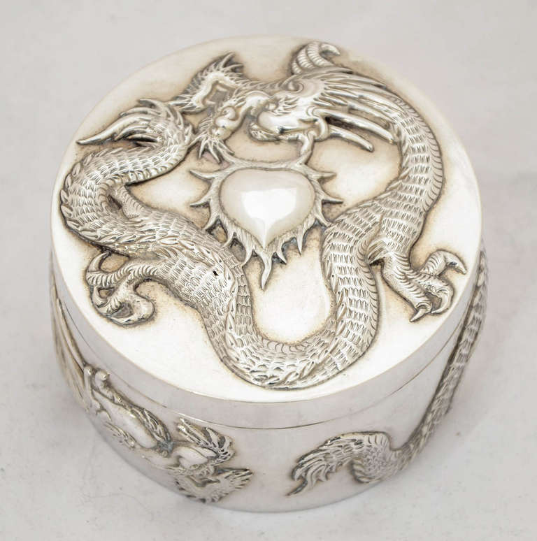 Chinese Export Silver Box In Excellent Condition For Sale In London, GB