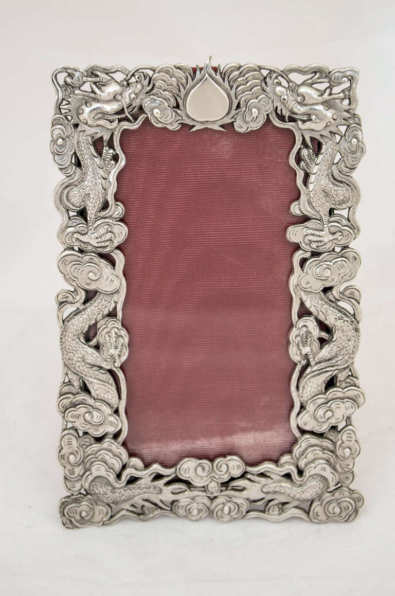 Pair of Chinese Export Silver Photo Frames In Excellent Condition In London, GB