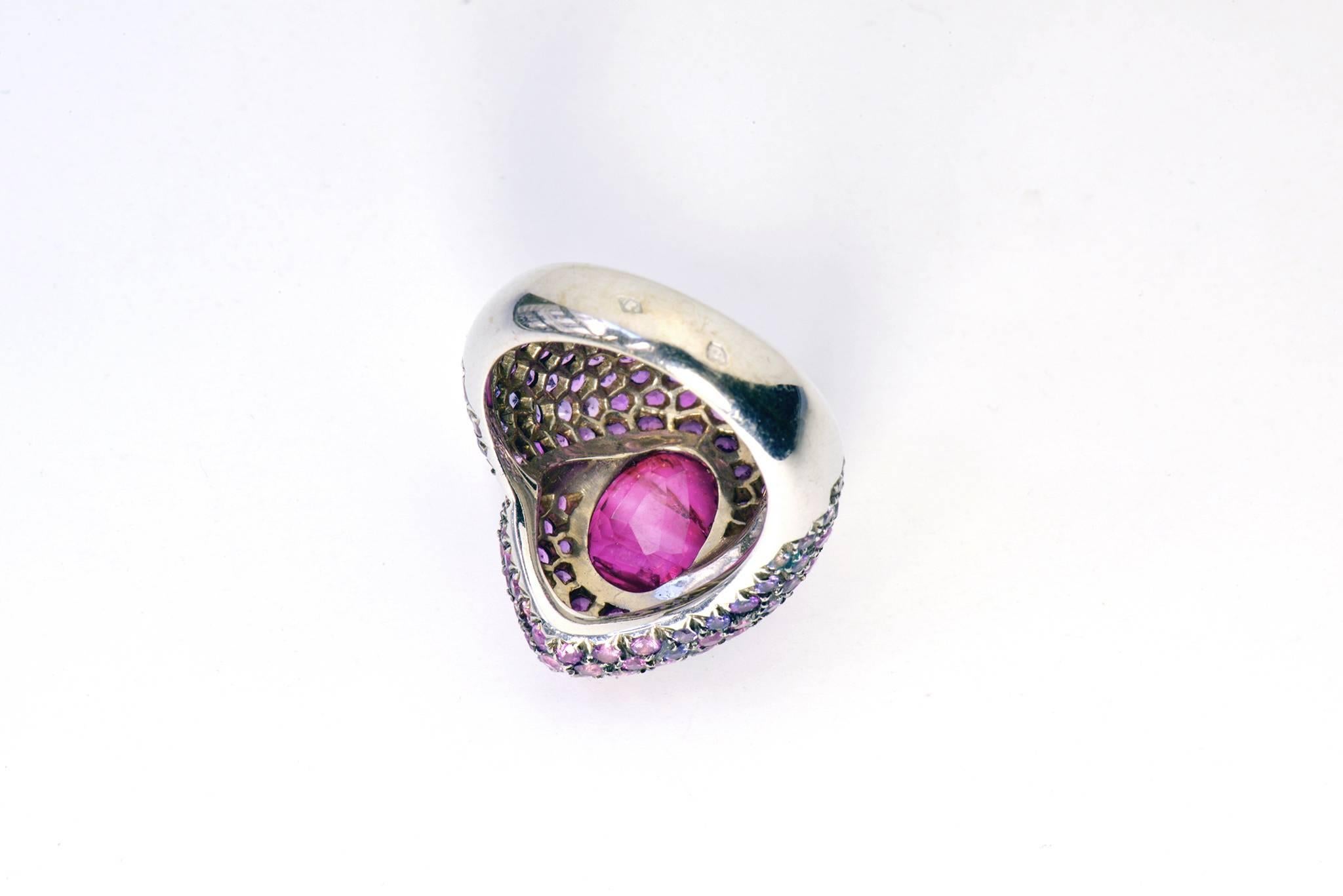 Women's 3, 58 Carats Pink Ruby Ring Set With 5, 94 carats Pink and Purple Sapphires Pavage For Sale