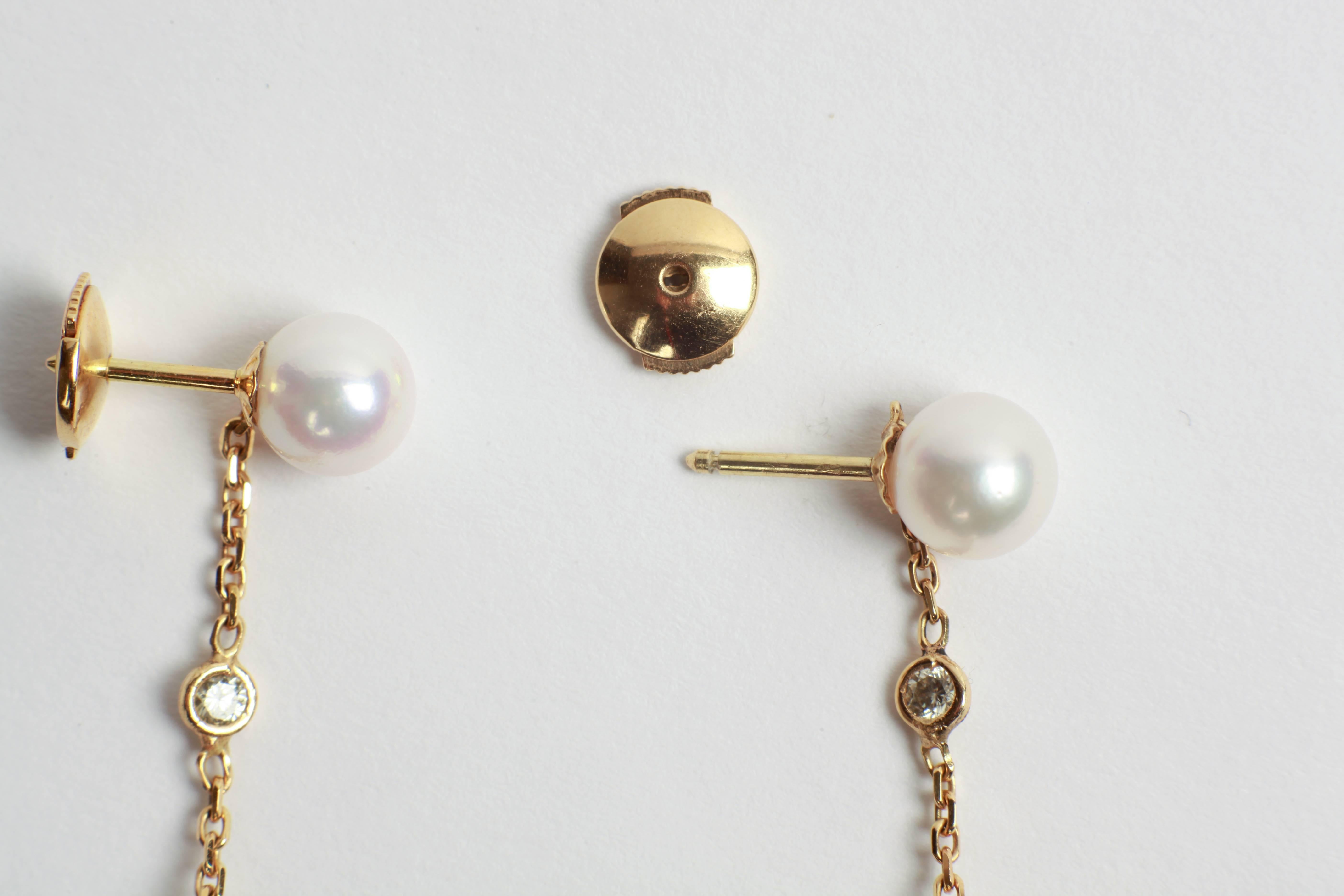 Contemporary Pearls, Diamonds, 18 Karat Gold Dangle Earrings Created by Marion Jeantet For Sale