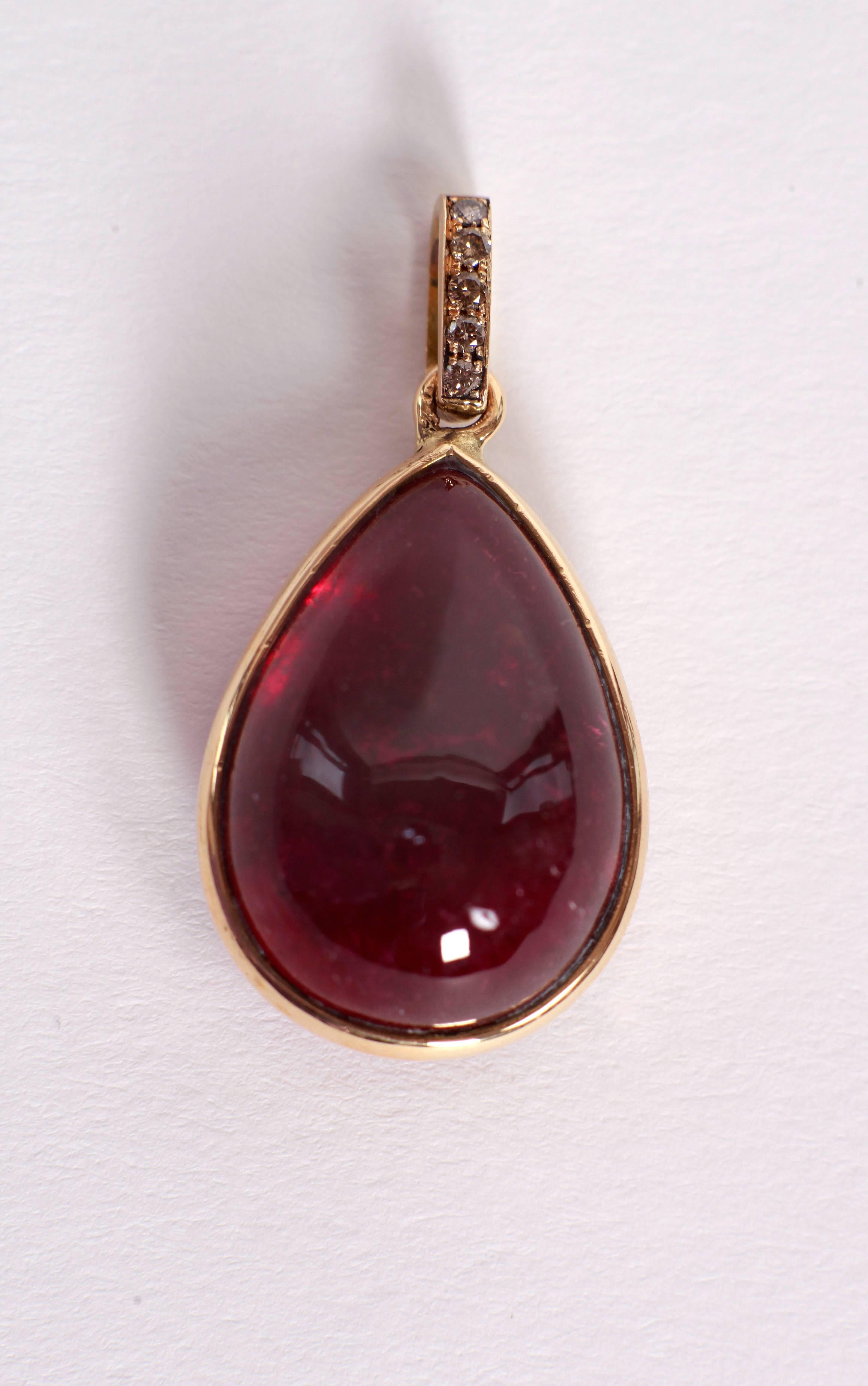 Contemporary Marion Jeantet Stunning Rubellite Tourmaline Pear Shaped Yellow Gold Pendant