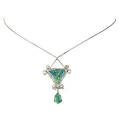 Halskette mit Opal-Diamant-Platin-Tropfen-Anhänger im Edwardianischen Stil