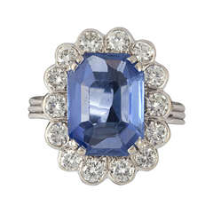 Sapphire, diamond and gold cluster ring
