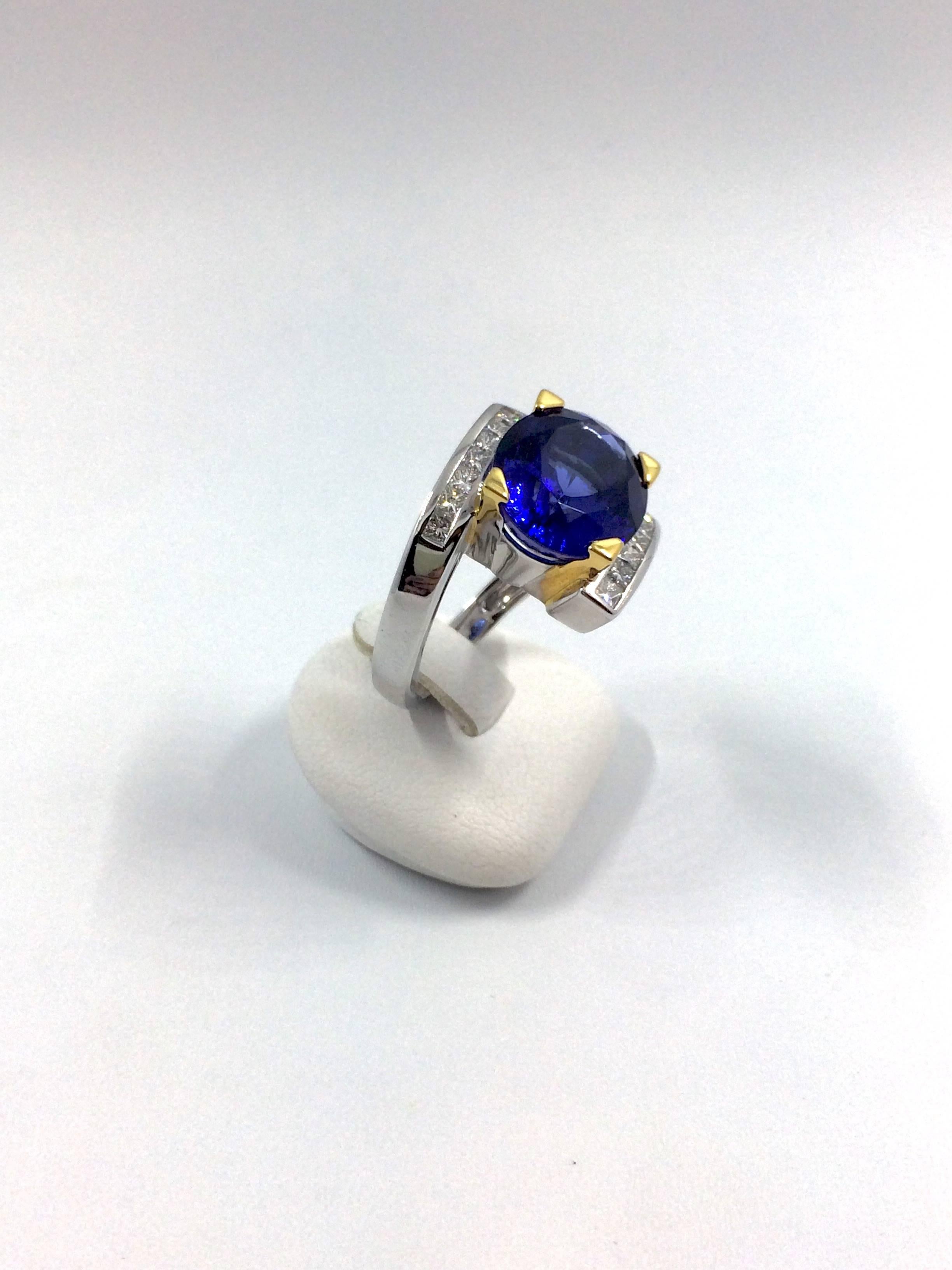 Modern 8.46 Carat Tanzanite Diamond Gold Ring