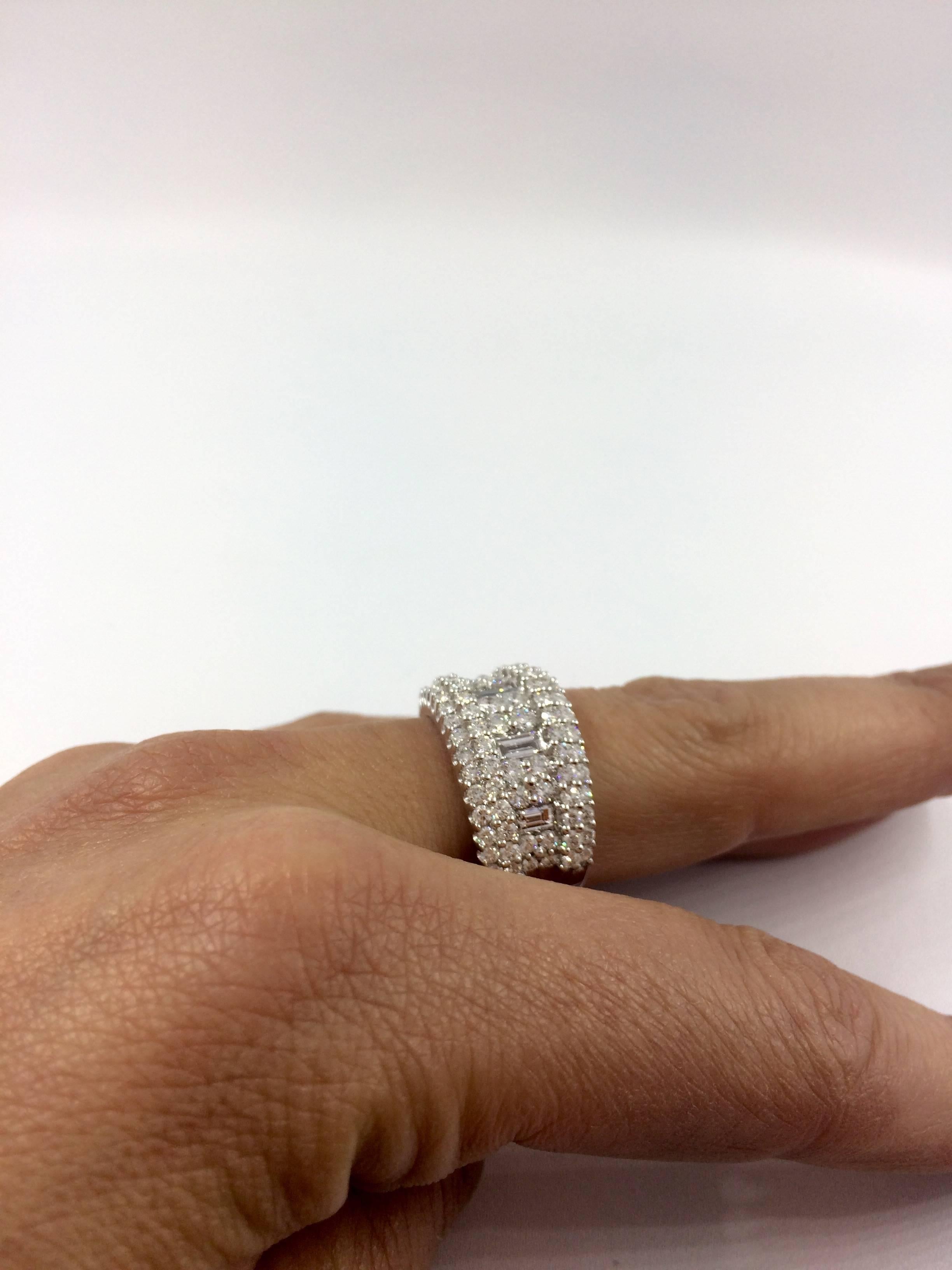 Diamonds Cocktail Gold Ring In New Condition For Sale In Colmar, FR