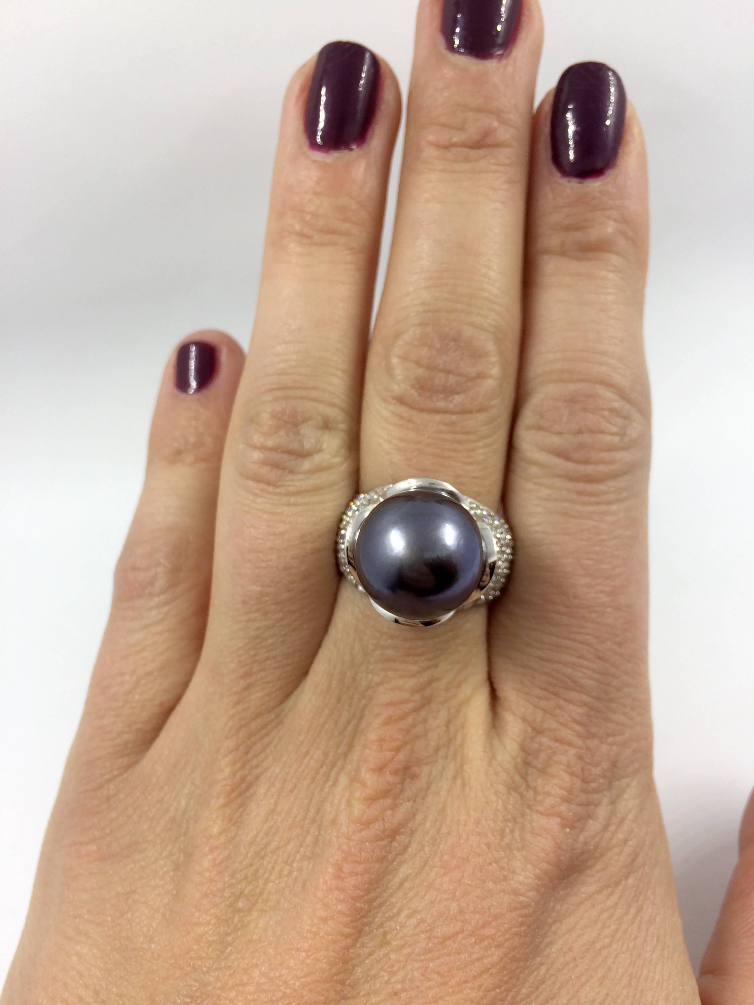 Tahitian Pearl Diamond Gold Ring In New Condition For Sale In Colmar, FR