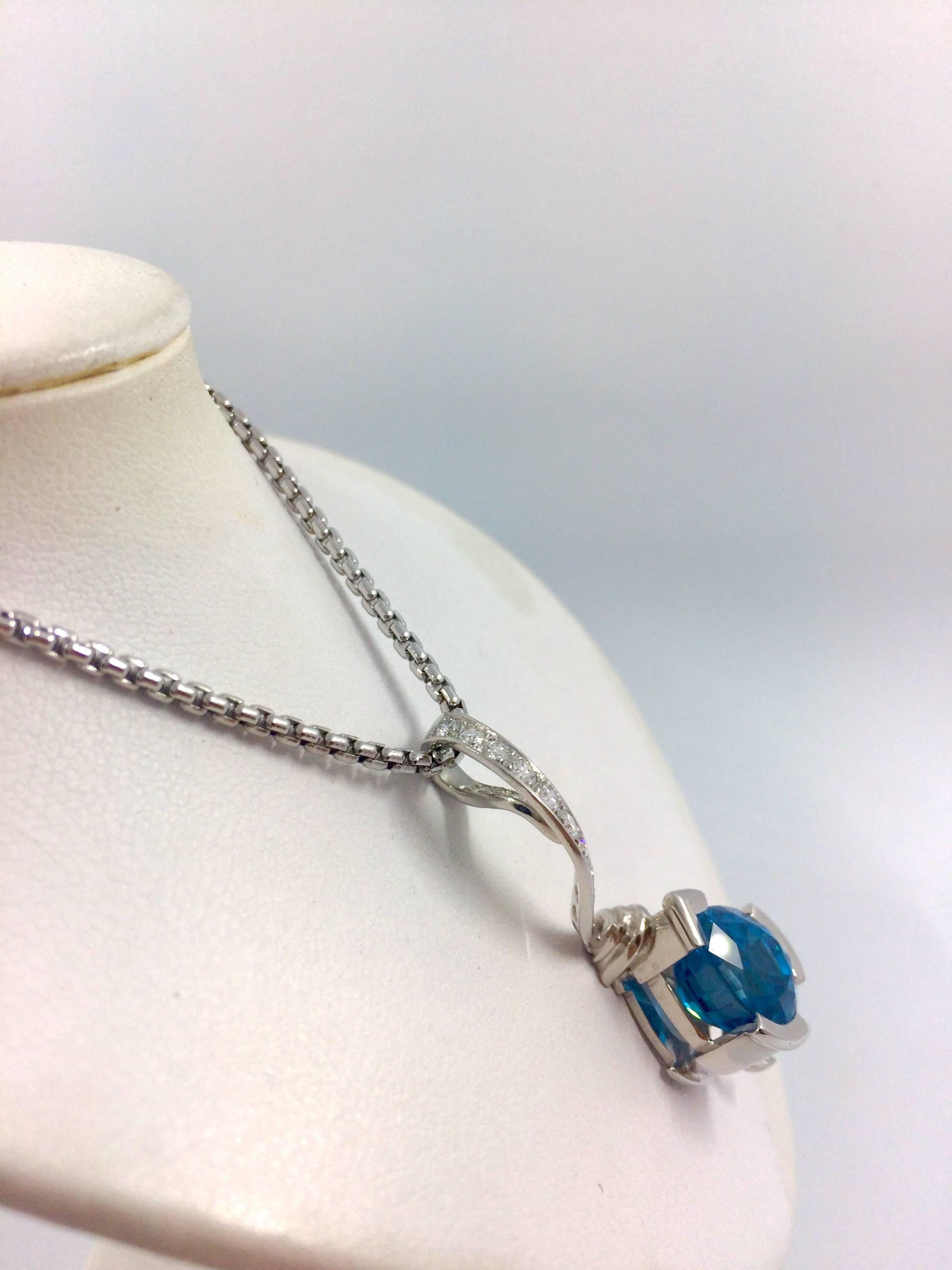Women's or Men's G. Minner 8.66 Carat Intense Blue Zircon Diamond Gold Pendant For Sale