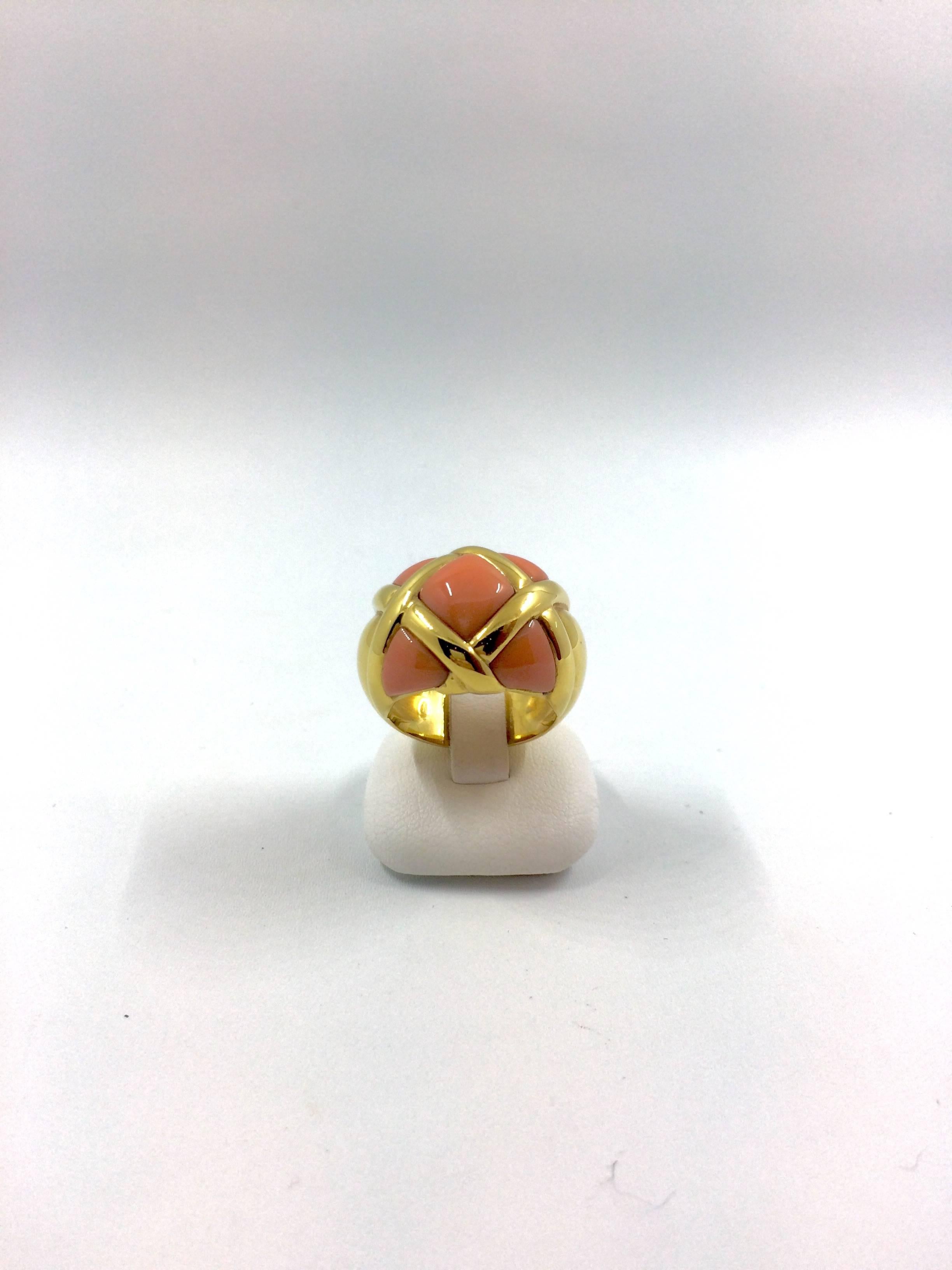 Coral Gold Ring In New Condition In Colmar, FR