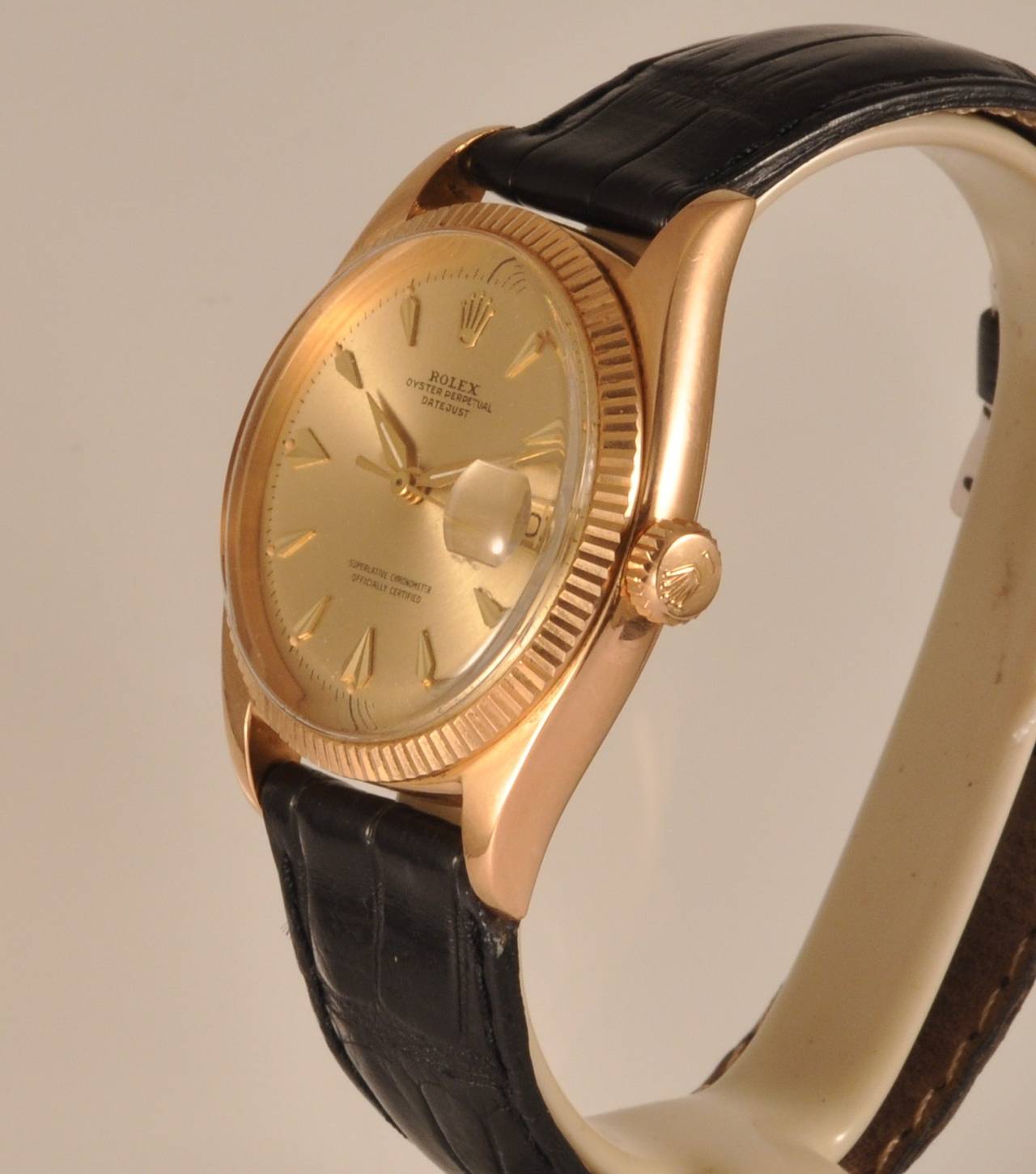 Rolex 18k Rose Gold Datejust wristwatch, self-winding with date.
