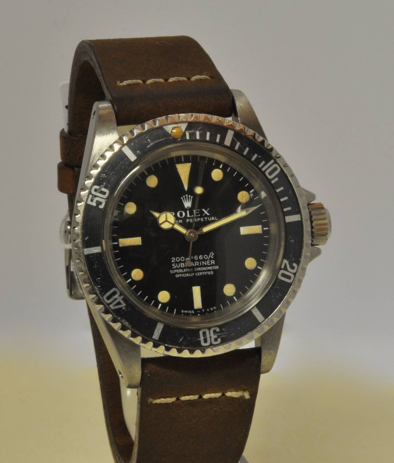 Rare and fine self winding Rolex Submariner 5512 wristwatch.

4 Lines.  Good condition.