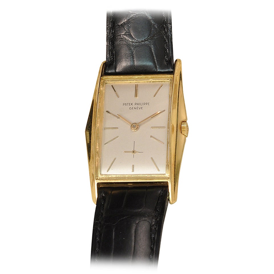 Patek Philippe Yellow Gold Manta Ray Manual Wind Wristwatch Ref 2554 For Sale