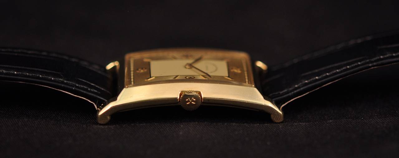 Vacheron Constantin Yellow Gold Rectangle Jumbo Wristwatch In Excellent Condition For Sale In Paris, FR