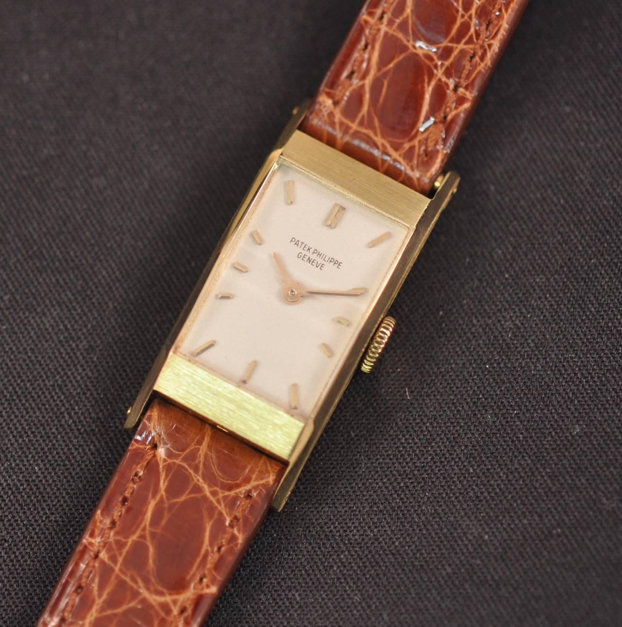 Women's Patek Philippe Lady's Yellow Gold Wristwatch Ref 2292/2 For Sale