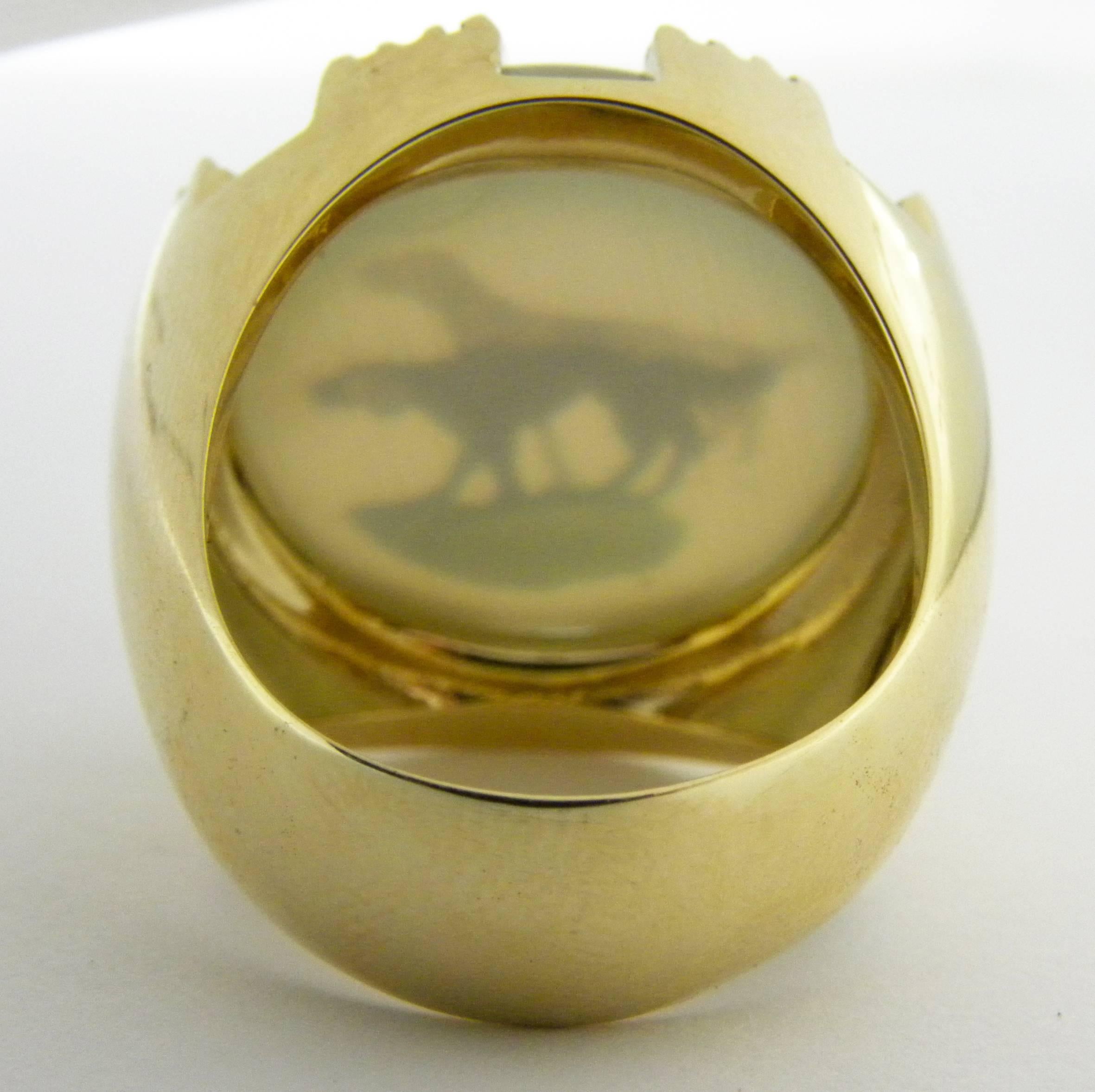 Original Hounds Motif Essex Glasses Diamond Yellow Gold One-of-a-Kind 1950s Ring In New Condition In Valenza, IT