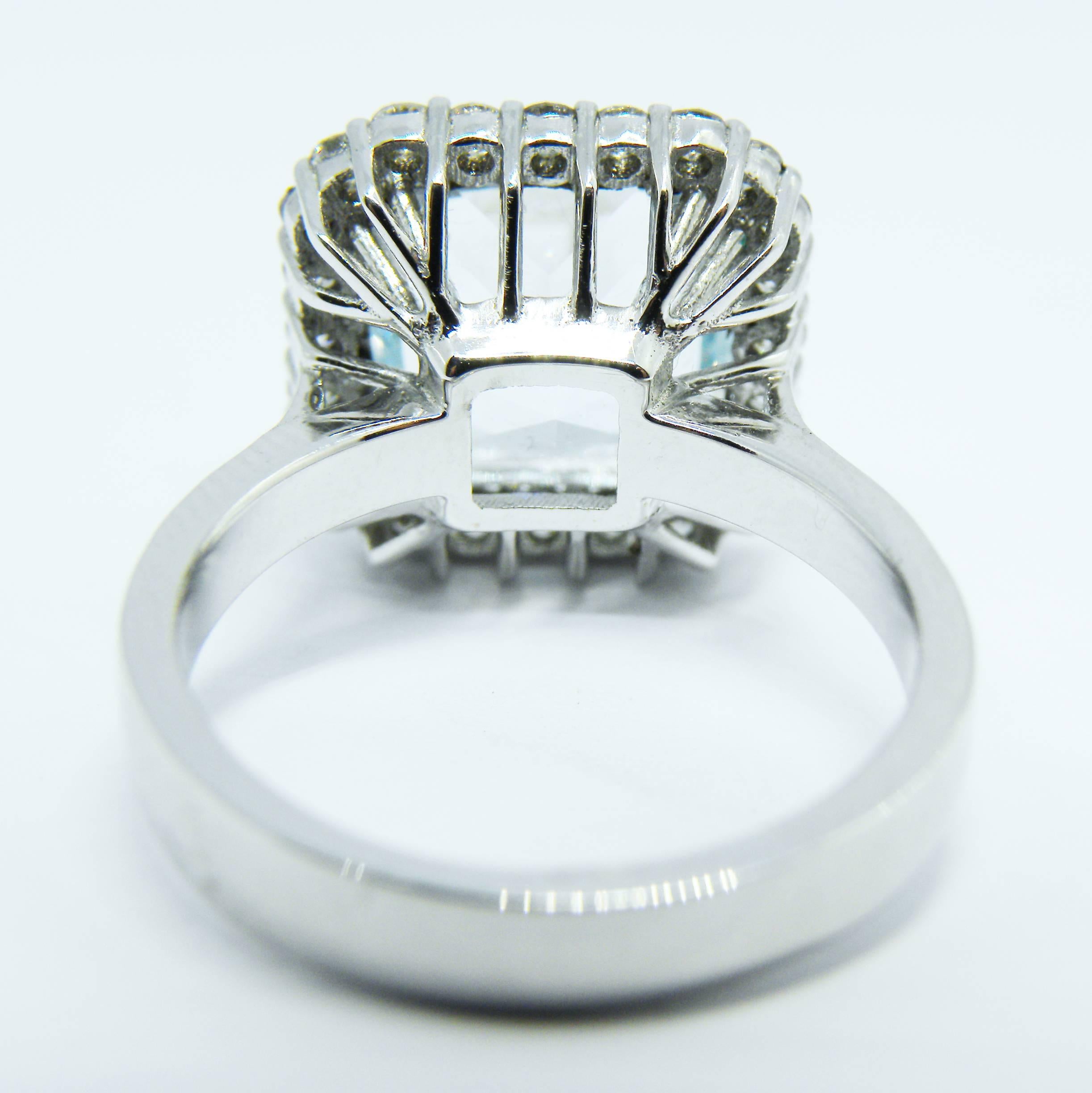 Berca 3.67Kt Natural Brazilian Aquamarine White Diamond White Gold Setting Ring In New Condition In Valenza, IT