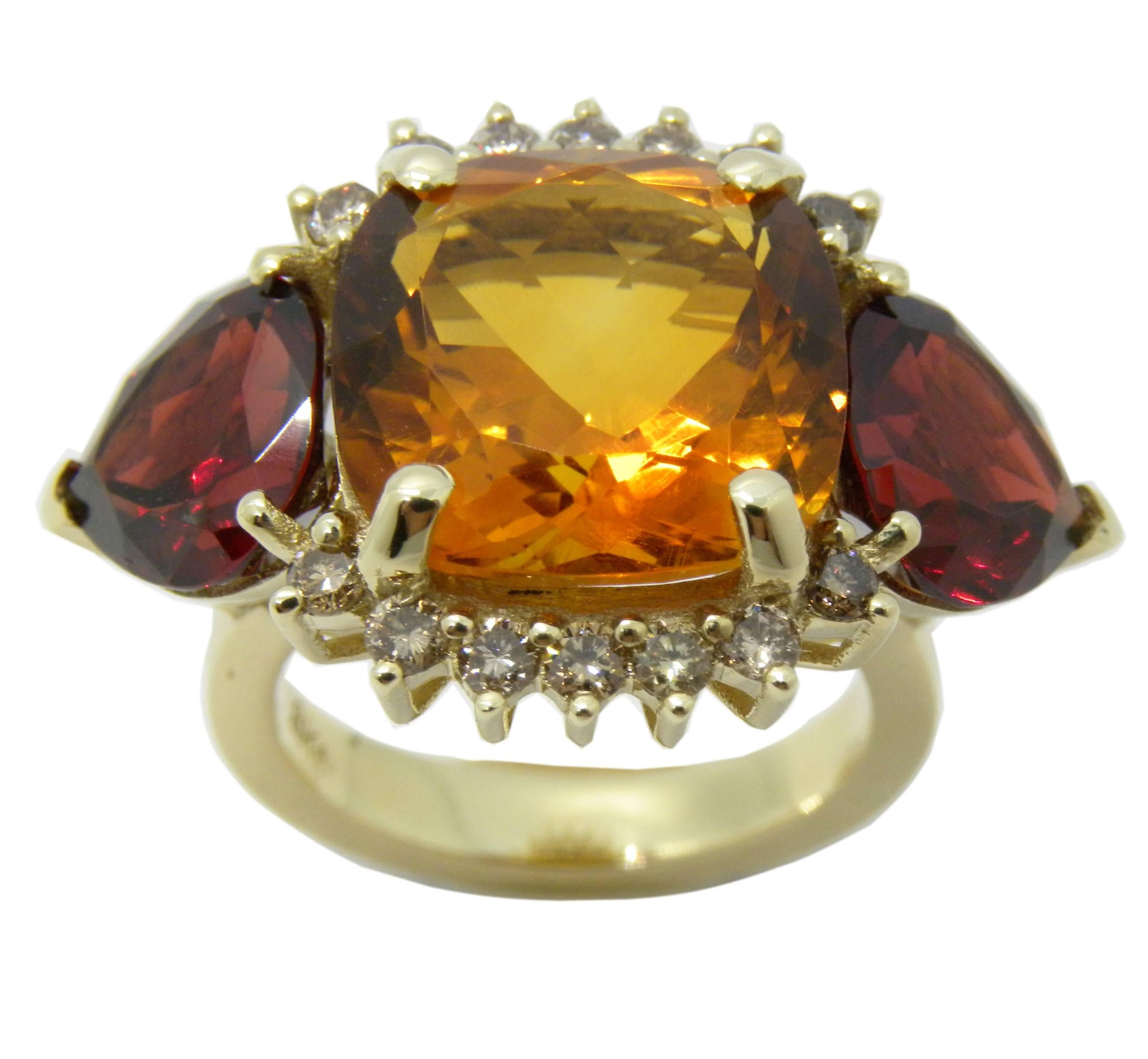 Fabulous, One-of-a-kind, Unique yet Timeless Cocktail Ring featuring an 8.43 Carat Antik Cut Madeira Quartz, 6.47 Carat Pear Cut Vivid Red Spessartite surrounded by 0.57 Carat Champagne Diamond, 0.35 OzT, 9Carat Yellow Gold setting.
Antik Cut size
