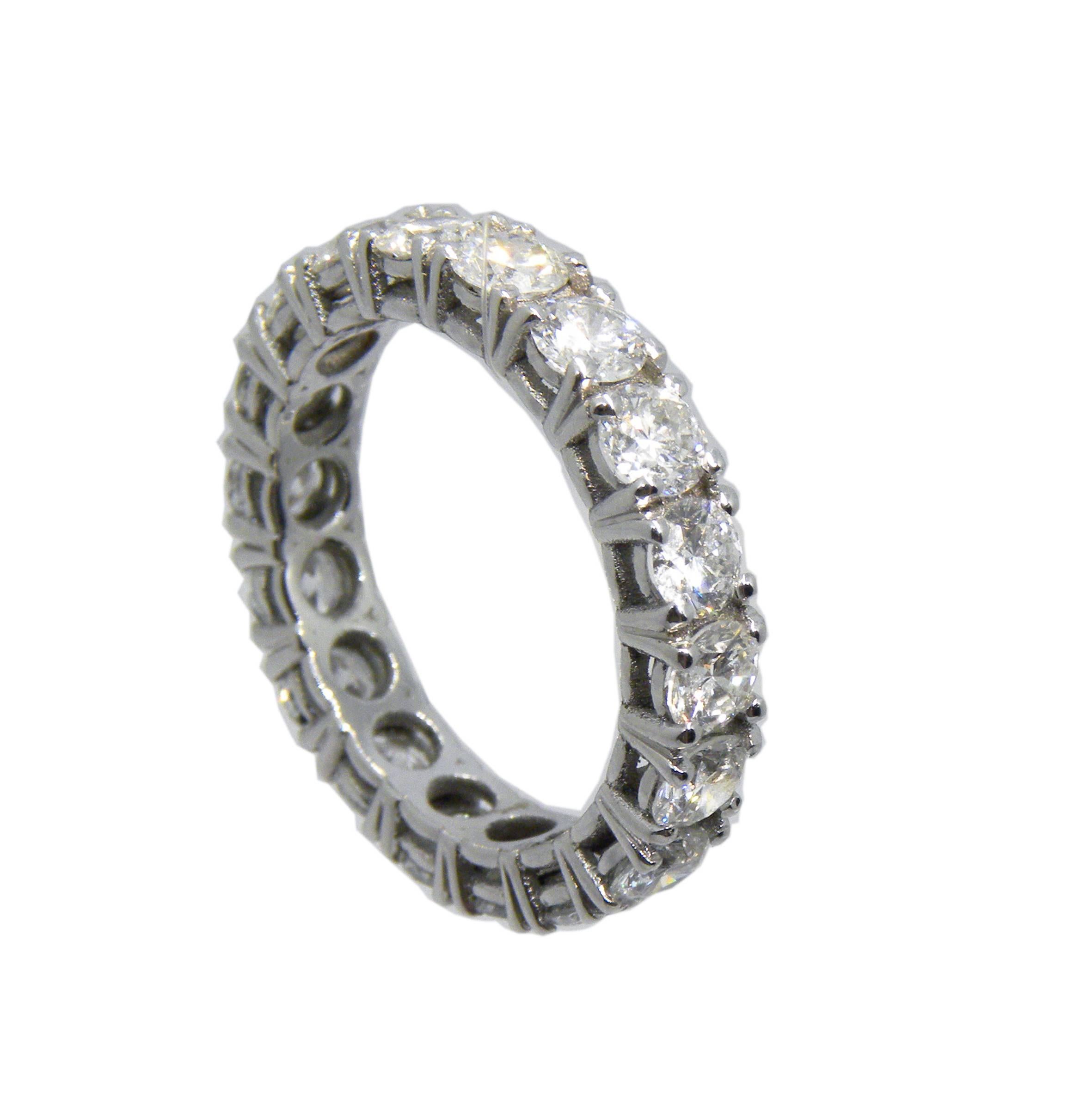 Berca 2.70 Carat Brilliant Cut White Diamond White Gold Eternity Ring Band For Sale 1