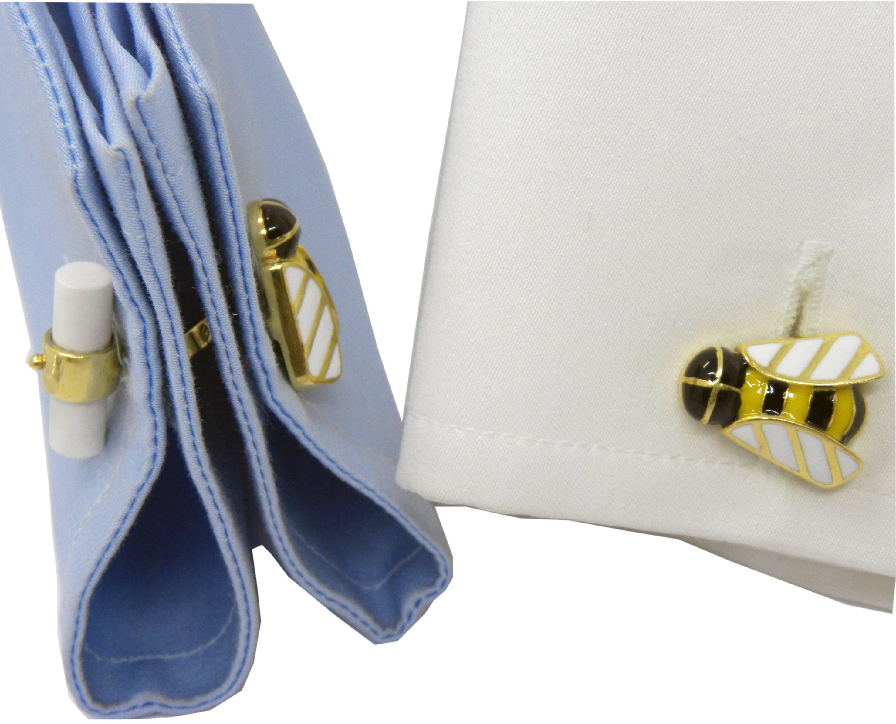 Contemporary Berca Enameled Bee Shaped Natural White Agate Stick Back Yellow Gold Cufflinks For Sale