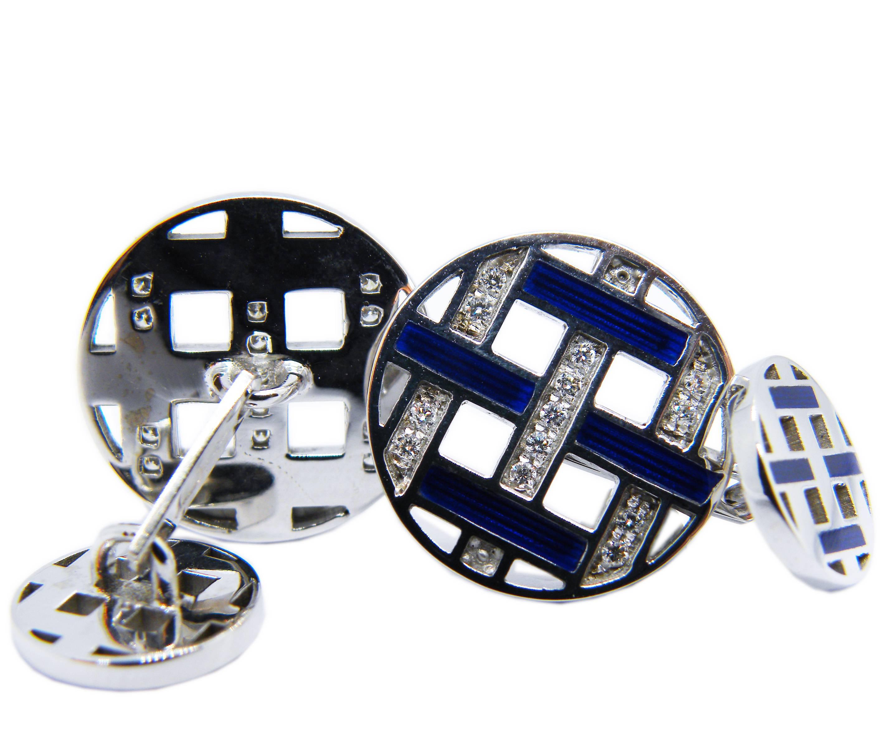 Berca White Diamond Blue Enameled Disk Shaped White Gold Setting Cufflinks In New Condition For Sale In Valenza, IT