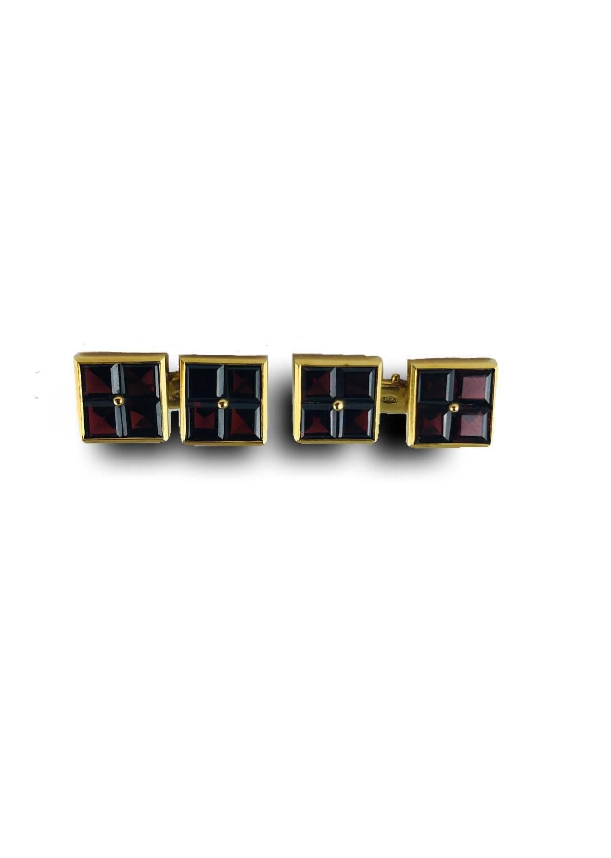 Belle Époque Carlo Weingrill Yellow Gold Garnet Square Cube Cufflinks For Sale