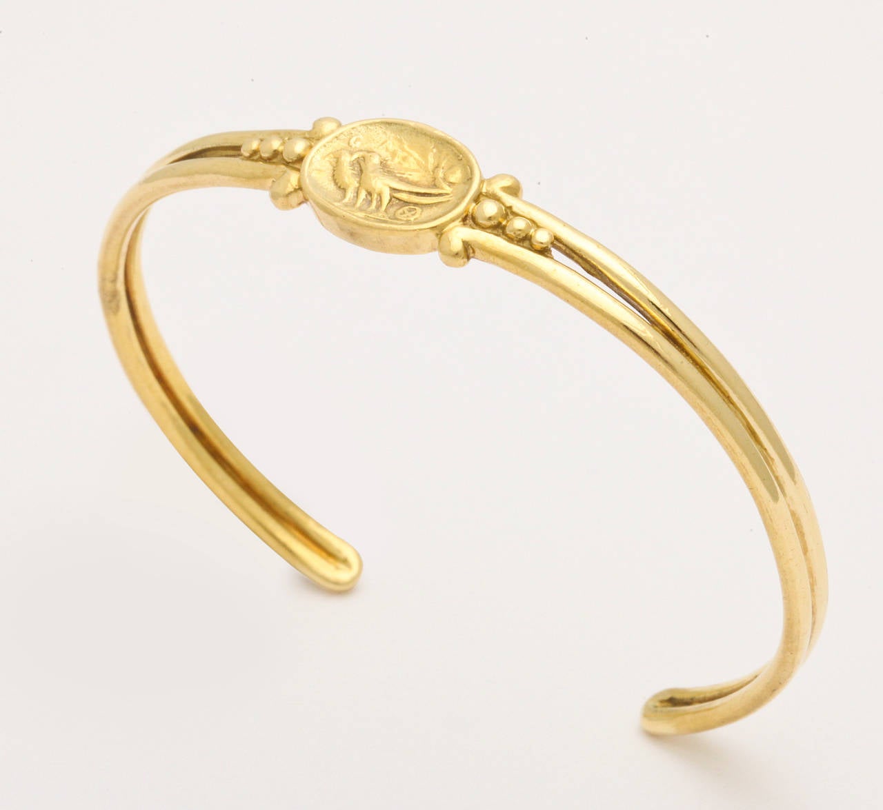 1990s Helen Woodhull Egyptian Revival Gold Cuff Bracelet In Excellent Condition In New York , NY