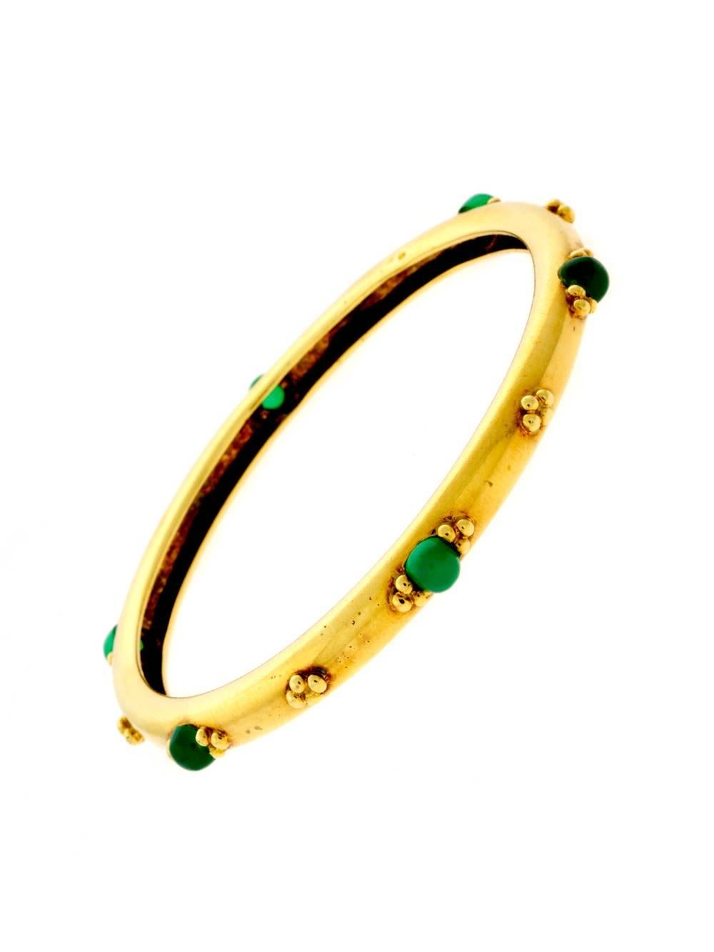 Boucheron Paris Emerald Gold Slip On Bangle Bracelet In Excellent Condition In Feasterville, PA