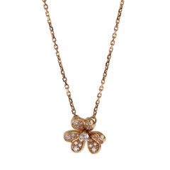Collar con colgante de diamantes «Frivole» de Van Cleef & Arpels, en oro amarillo de 18 quilates, modelo «Mini»