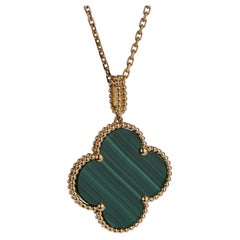 Van Cleef & Arpels Magic Alhambra Long Necklace Malachite in 18k Yellow Gold