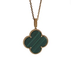 Van Cleef & Arpels Magic Alhambra Long Necklace Malachite in 18k Yellow Gold
