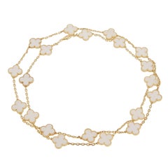 Van Cleef & Arpels Vintage Alhambra Lange Halskette mit 20 Motiven aus Perlmutt, 18 Karat