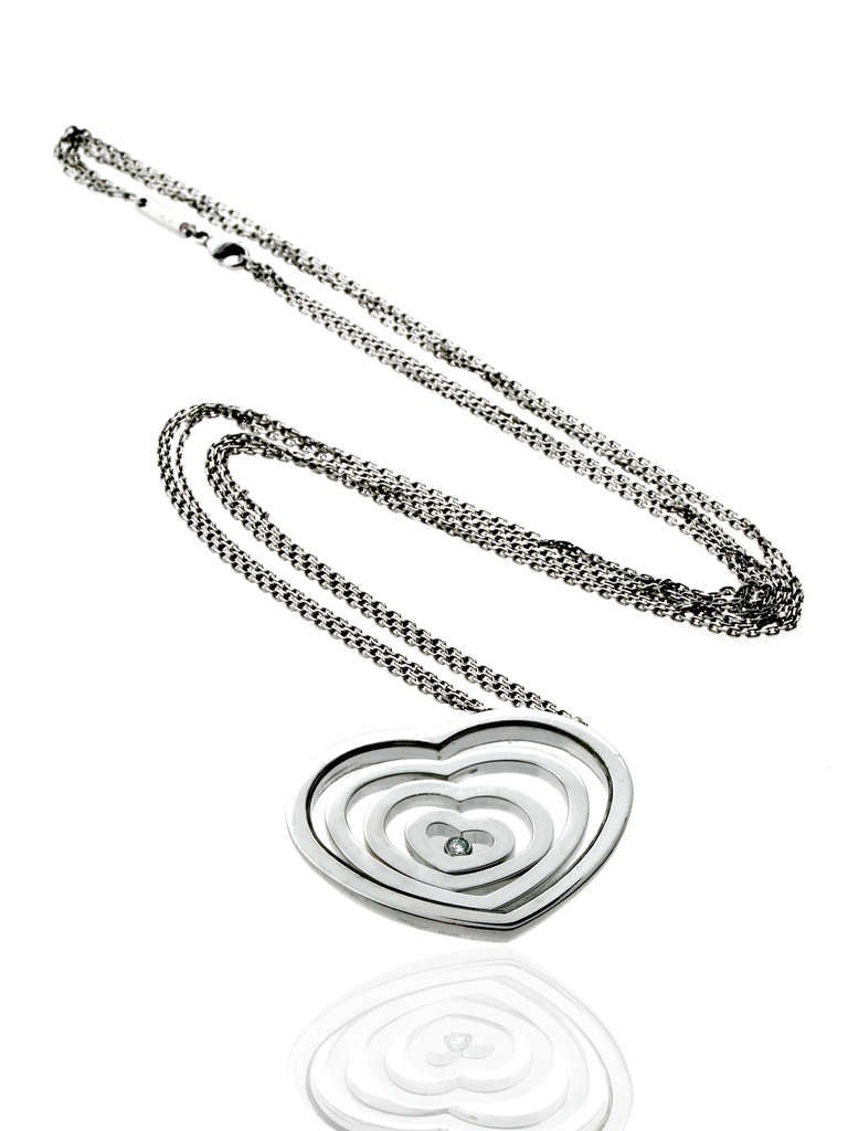 Chopard Happy Diamond: Gold-Halskette mit vier Herzen im Zustand „Neu“ in Feasterville, PA