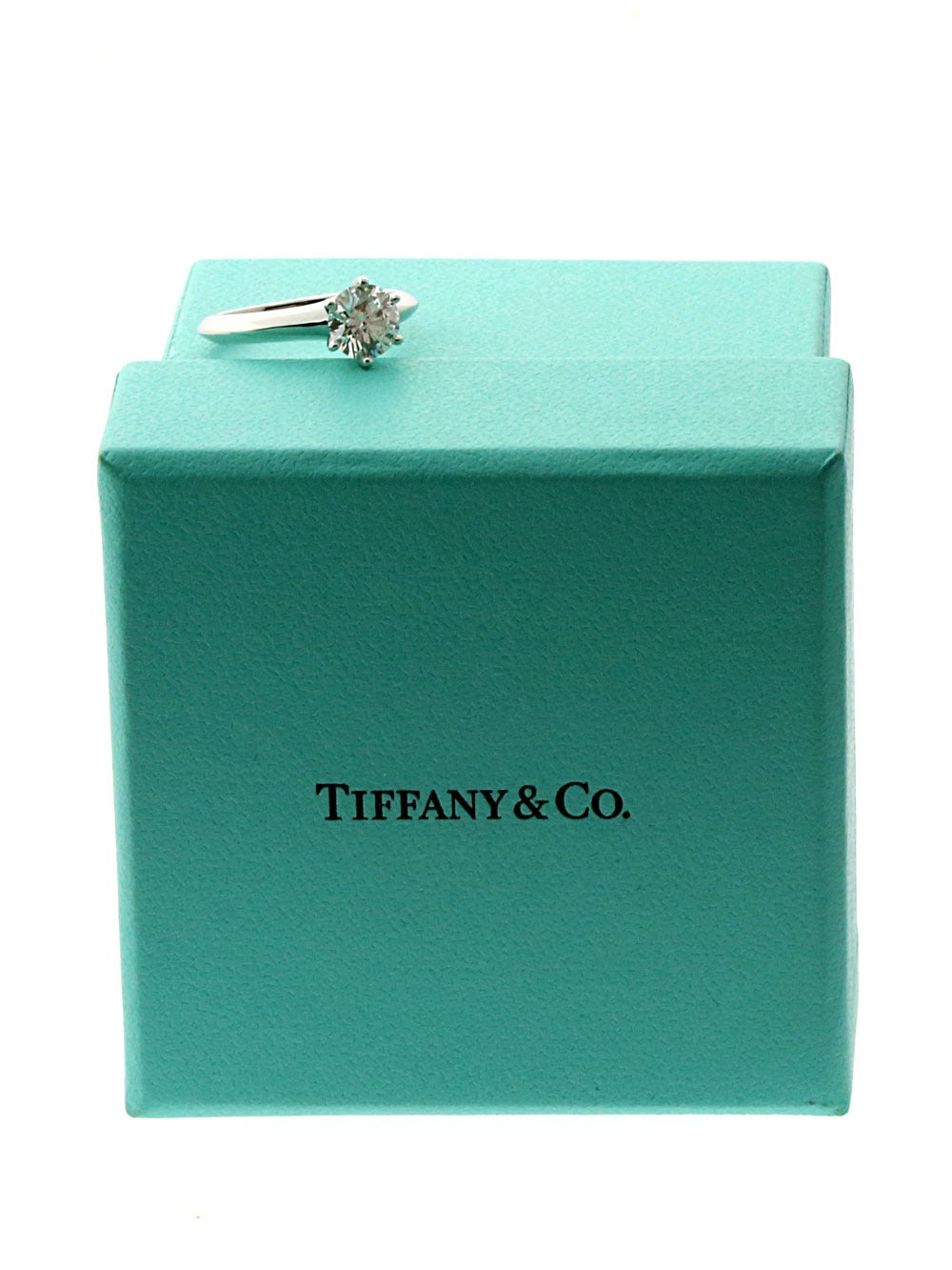 Tiffany & Co. Anillo solitario de platino y diamantes en Nuevo Estado en Feasterville, PA