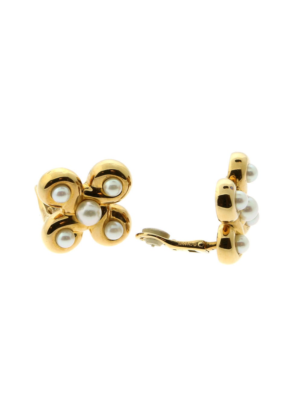 Chanel Klassische Perlen-Ohrringe aus Gold im Zustand „Hervorragend“ im Angebot in Feasterville, PA
