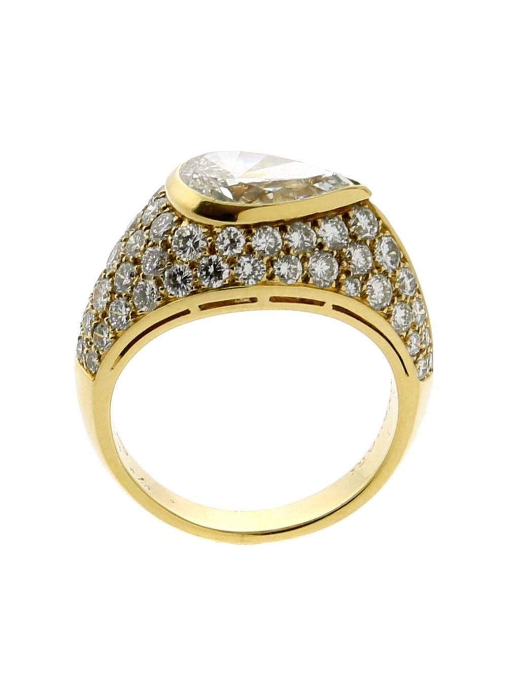 Women's or Men's Bulgari Magnificent Pear Diamond Gold Ring