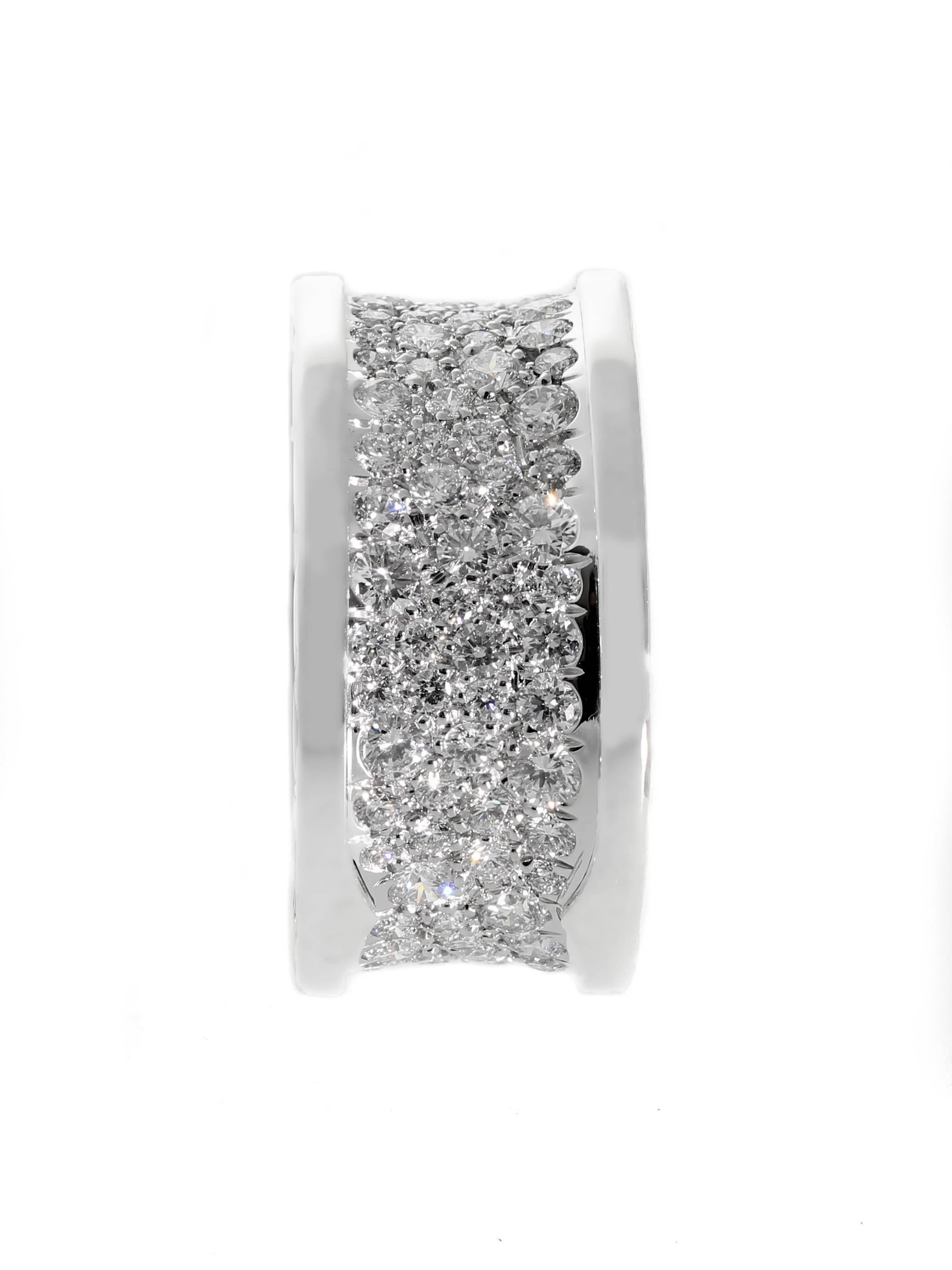 A beautiful band by Bulgari featuring 2.80ct of the finest Bulgari Vs quality round brilliant cut diamonds set in 18k white gold. 

Size: US 6 1/2 / EU 54
Dimensions: 11mm Wide (.43″ Inches)

Inventory ID: 0000170