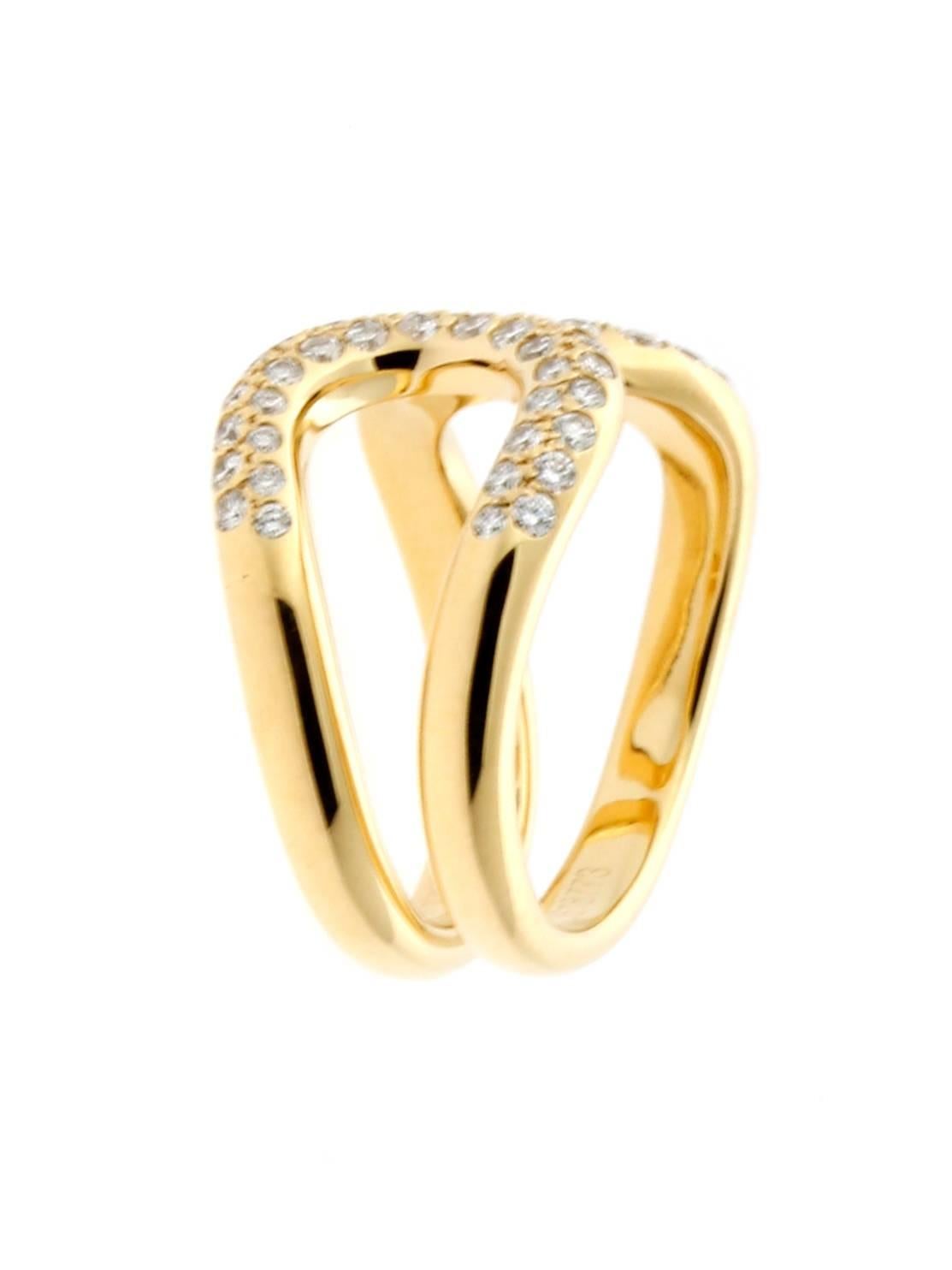 gold h ring