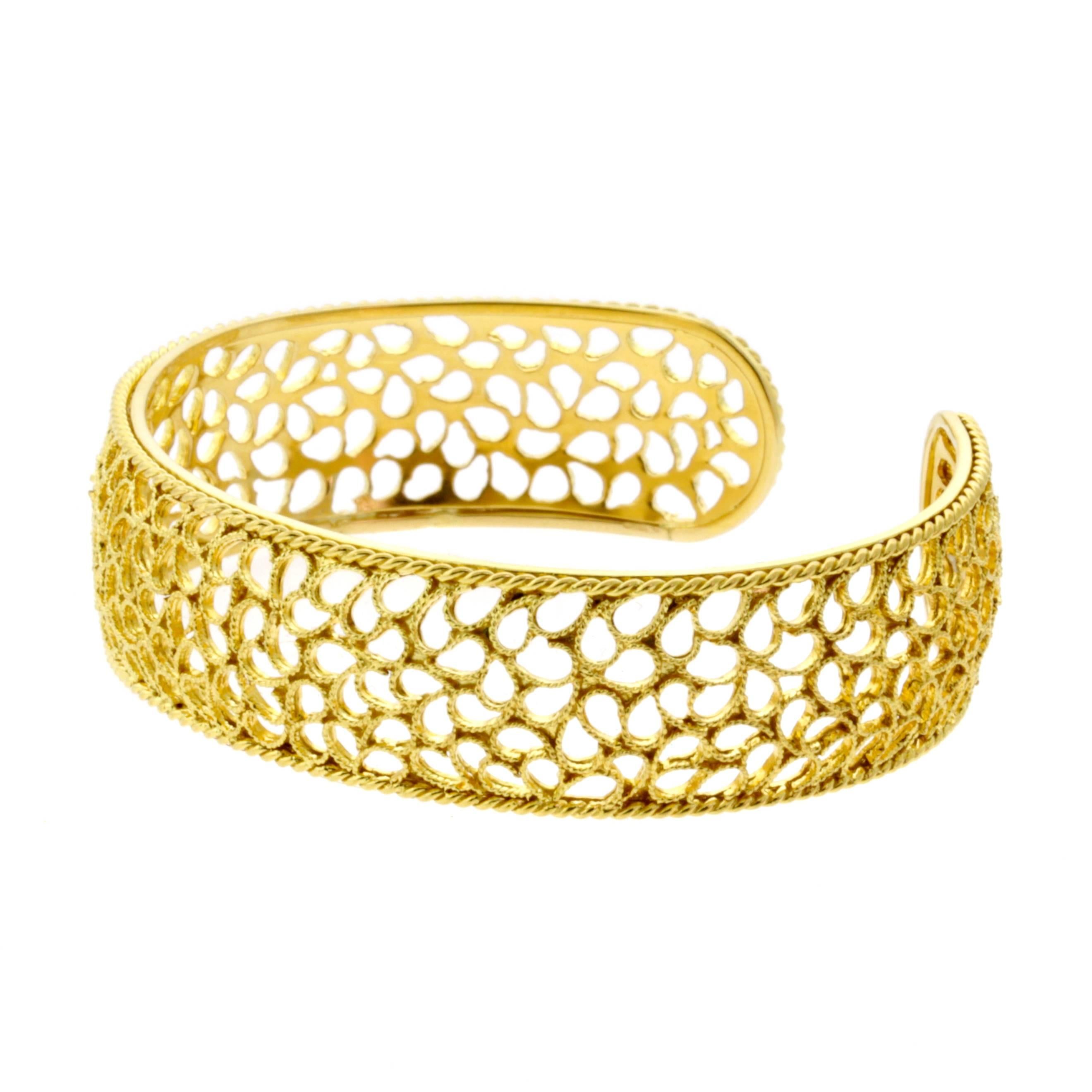 A fabulous Buccellati Cuff bracelet from the Filidoro collection consisting of 18k yellow gold. The bracelet is a size medium and retails for $8000 + Tax