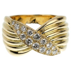 Van Cleef & Arpels Vintage Diamond 18k Yellow Gold Cocktail Ring